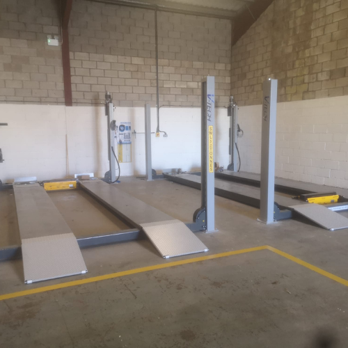 Nationwide delivery, expert installation, and hands-on team training to ensure readiness from day one